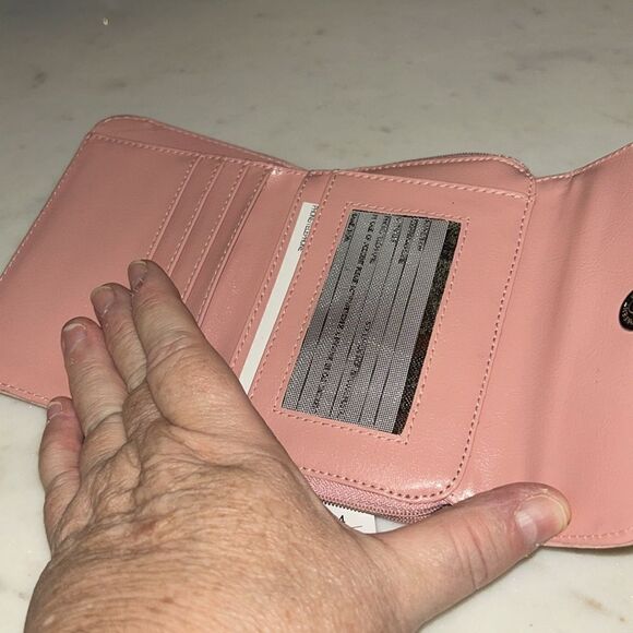 New genuine leather pink faux croc wallet - Picture 6 of 6